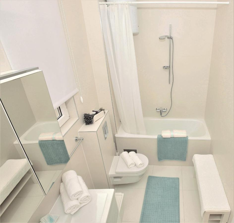 Andor - Lux, Two Beautiful Terraces With Sea & Sunset View Apartman Makarska Kültér fotó