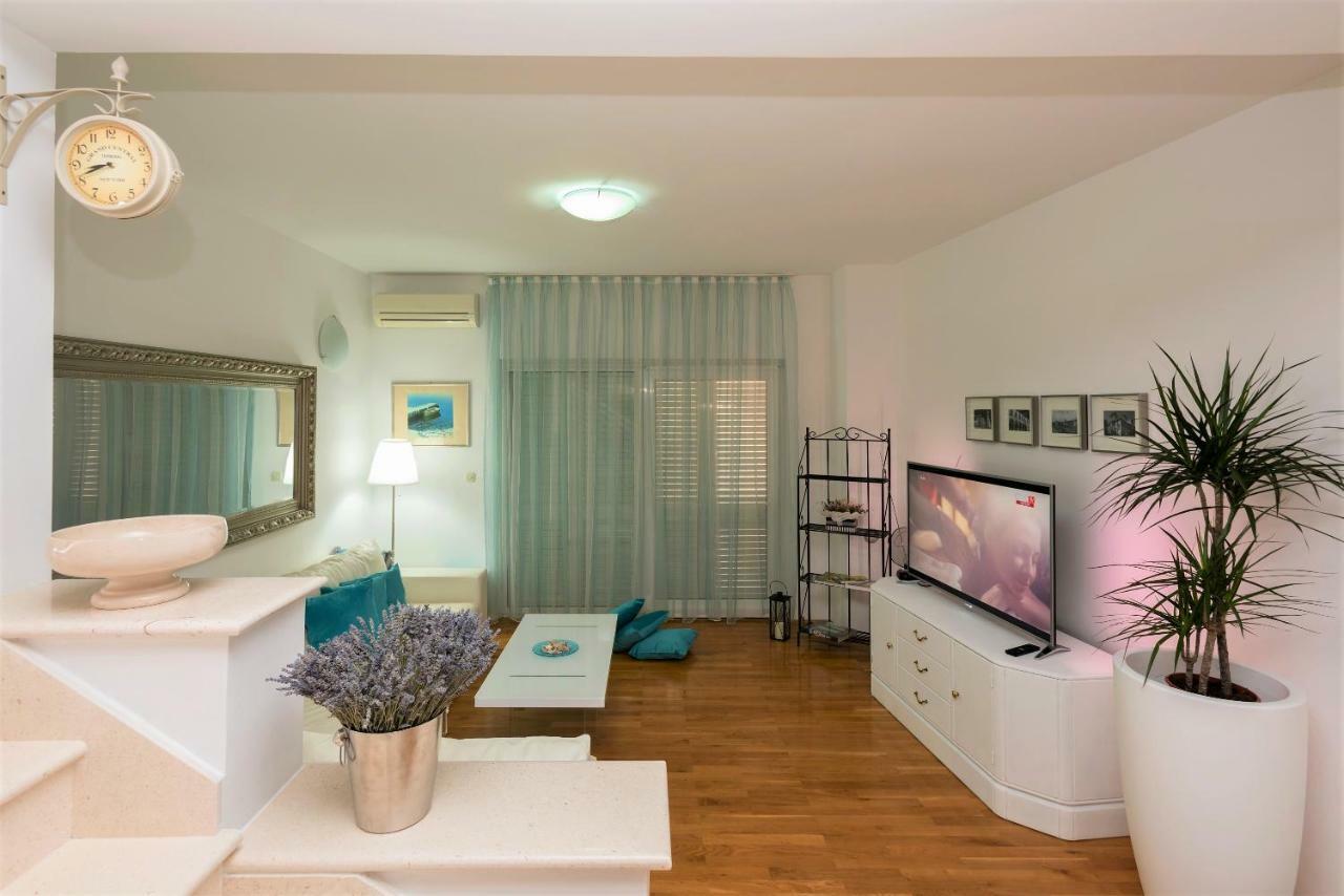 Andor - Lux, Two Beautiful Terraces With Sea & Sunset View Apartman Makarska Kültér fotó