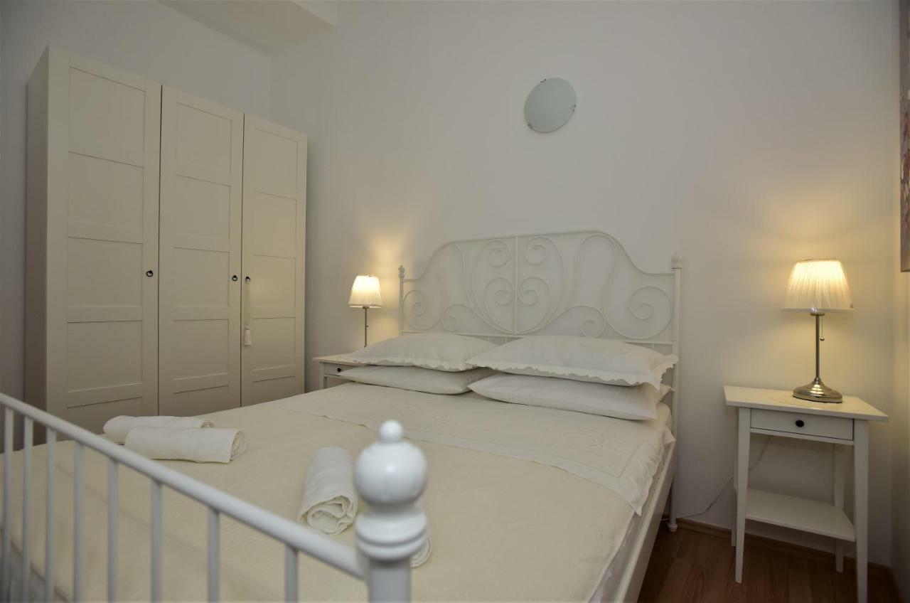 Andor - Lux, Two Beautiful Terraces With Sea & Sunset View Apartman Makarska Kültér fotó