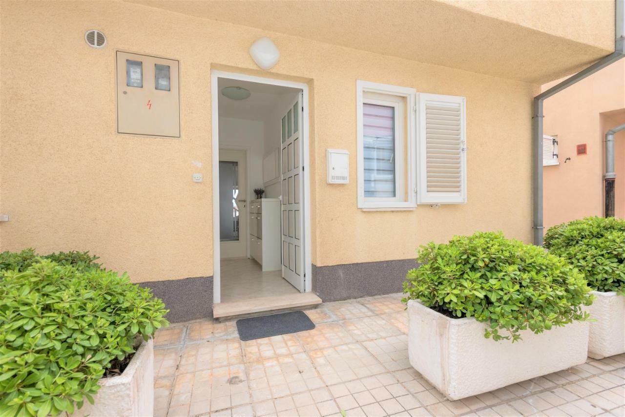 Andor - Lux, Two Beautiful Terraces With Sea & Sunset View Apartman Makarska Kültér fotó