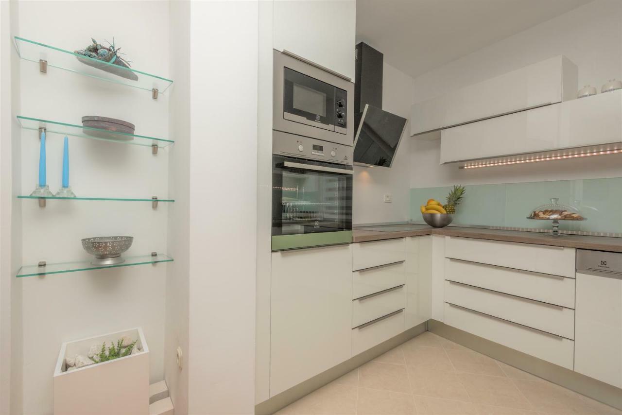 Andor - Lux, Two Beautiful Terraces With Sea & Sunset View Apartman Makarska Kültér fotó
