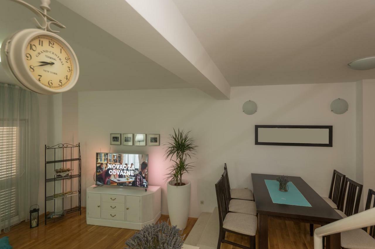 Andor - Lux, Two Beautiful Terraces With Sea & Sunset View Apartman Makarska Kültér fotó